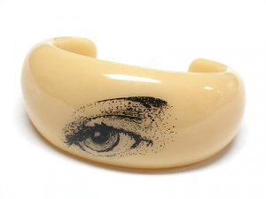 Eye print acrylic cuff bangle(P11133IV-22589)