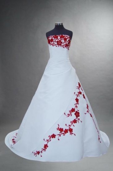 Sexy princess gown Evening dress costom make Embroidered