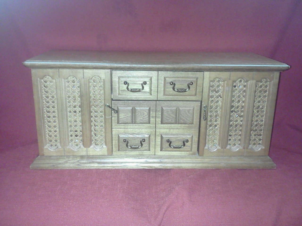  LOOK AT THIS STUNNING VINTAGE LONDON LEATHERJEWELRYBOX