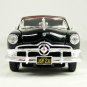 Maisto 1:18 Chrylser 300B 1956 Classican American Sedan Black Diecast Car Model Luxy