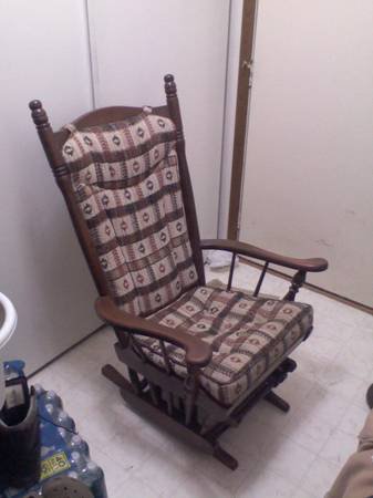 Tell City All Wood Great Condition Rocking Chair Glider Rocker Rumford
