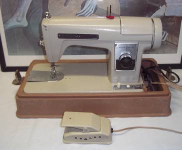 Heavy Duty Wards Portable Signature Dressmaker Sewing Machine UHT J252C *w/Video