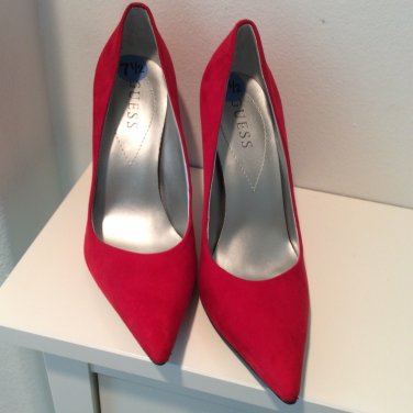 Red Suede GUESS POINTY TOE HEELS 7.5