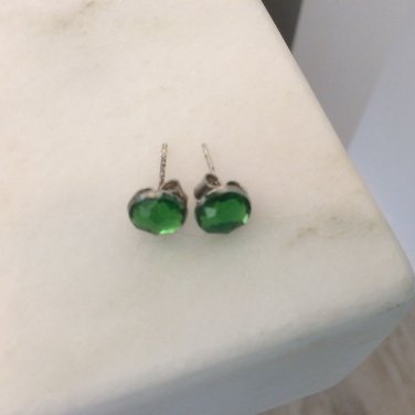 GREEN JEWELED STUD EARRINGS