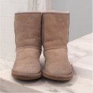 Kids SHORT UGGS Sz W4