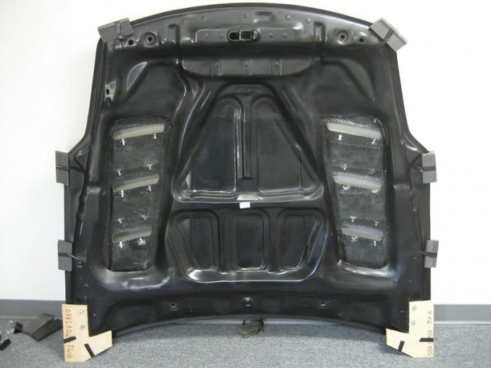 20032007 Nissan 350Z FRP fiberglass TS vented hood