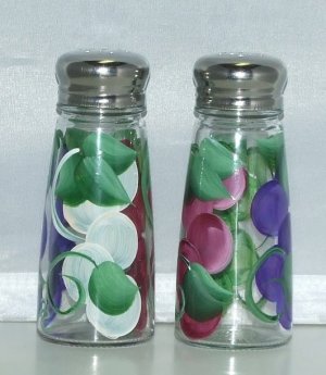 Salt and Pepper - Grapes