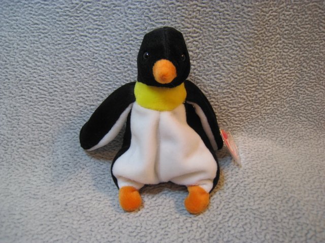 Waddle the Penguin TY Beanie Baby Retired MWMT