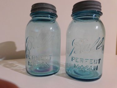 Ball PERFECT MASON quart canning jars Set of (2)