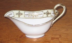 Antique Hand Painted Noritake Nippon Gold Encrusted Creamer Gravy Boat 1910-1911 Morimura Bros