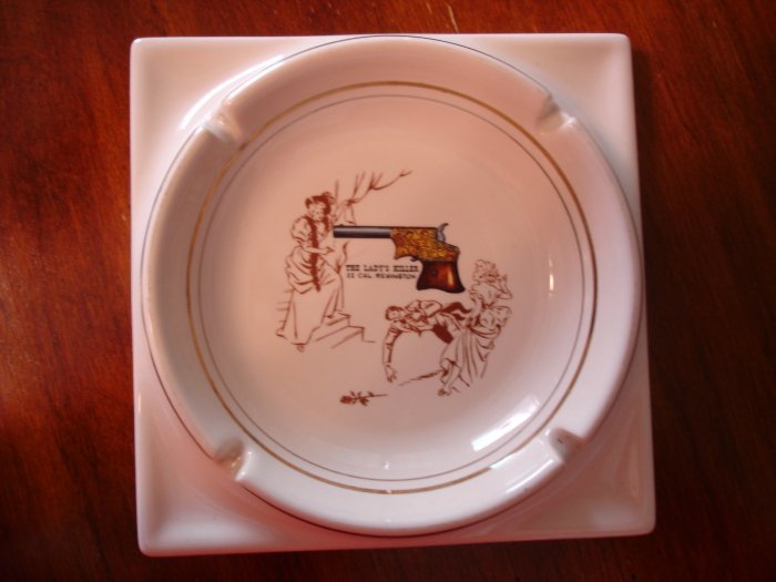 HYALYN ASHTRAY THE LADY'S KILLER 22 CAL. REMINGTON VINTAGE 1950'S