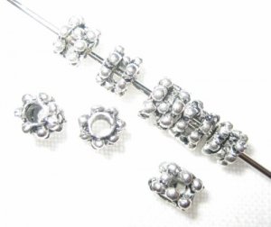 100 Silver Tone Metal 4mm Spacers Beads (AB48)