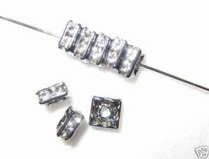 20 Swarovski Squaredelles 5x5mm Black / Crystal SQ531