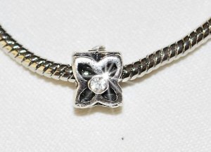 10 10mm Rhinestone Flower Beads Fit Charm bracelet D118