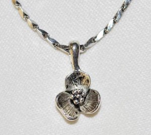 10 9mm Silver Flower Charms Pendants -  D24