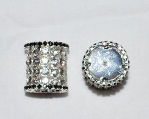 New! 2 20x22mm Crystal Rhinestone Silver Pendants Q3