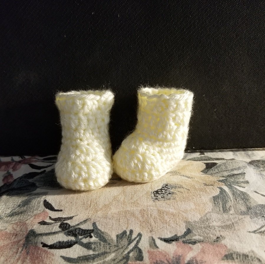 Premie Cream Newborn Boot Shoe Slipper Booties