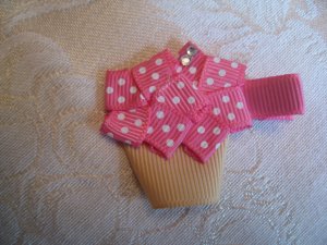 Handmade Cupcake Alligator clip