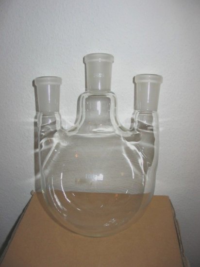 3-neck Round bottom boiling flask: 24/40 1000ml