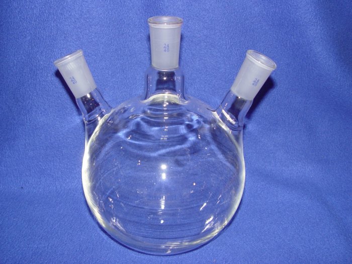 3-neck Flat bottom flask 24/40 2000ml angled small flat area for heating mantle