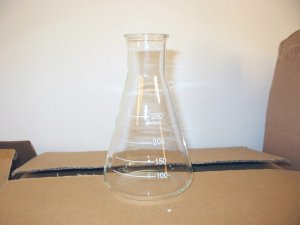 Erlenmeyer flask: 250ml