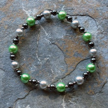 [015] Elastic Green and Grey 6.5" Glass Pearl Bracelet