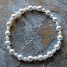 [020] Elastic White Glass Pearl Bracelet