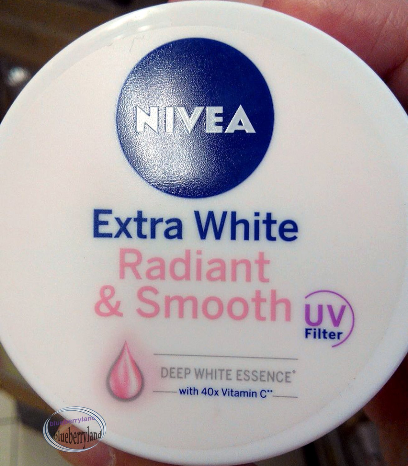 Nivea Extra White Radiant & Smooth UV Whitening Cell Body Cream 100ml