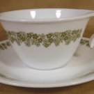 CORELLE CRAZY DAISY HOOK HANDLED CUPS & SAUCERS