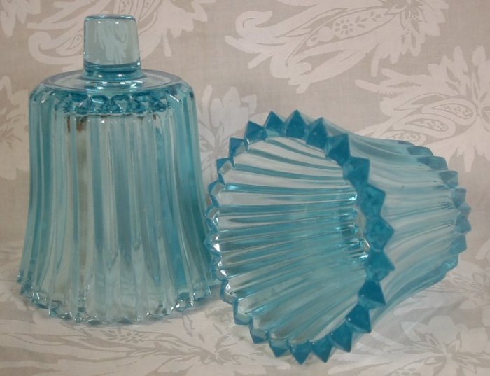 HOME INTERIOR ICE BLUE STARBURST RIBBED VOTIVE CUPS HOLDERS PEGLITES