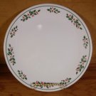 CORELLE WINTER HOLLY WHITE VEINS  DINNER PLATE *EUC*