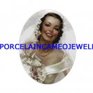 SMILING VINTAGE BRIDE LILY UNSET CAMEO PORCELAIN CABO