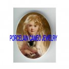VICTORIAN BLONDE GIRL HOLDING KITTY CAT* UNSET CAMEO PORCELAIN CABOCHON