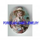 VICTORIAN STRAWBERRY HAT GIRL PUPPY KITTY CAT * UNSET CAMEO PORCELAIN CAB