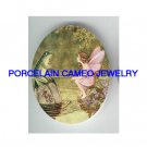VICTORIAN PINK BUTTERFLY FAIRY TALKING TO FROG * UNSET CAMEO PORCELAIN CAB
