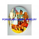 WIZARD OF OZ WITH DOG* UNSET CAMEO PORCELAIN CAB