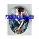 VICTORIAN LADY HOLDING ROSE PORCELAIN CAMEO CAB 18X25MM