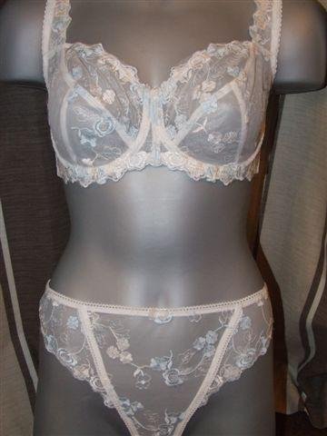 36hh ivory underwired lace bra thong set with blue embroidery new with tags