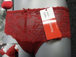 triumph seductive feel red lace glitter hipster panties size medium new with original brand tags