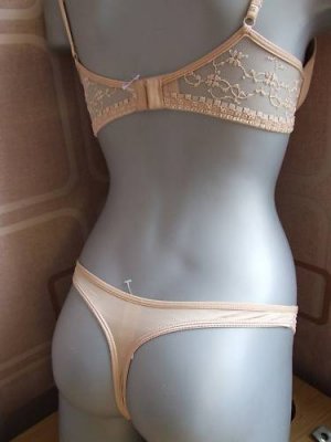size 10 natural store label skintone g string thong BN