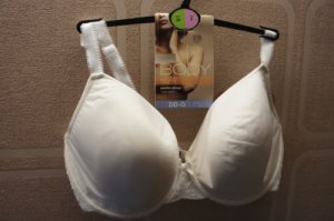 34f ex m&s padded white smooth plunge underwired bra BN