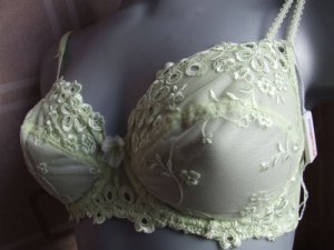 32c young attitude green lace flower underwired bra BN
