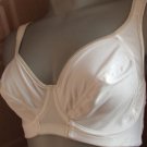 32e white ex m&s full cup underwired sports bra BNWOT