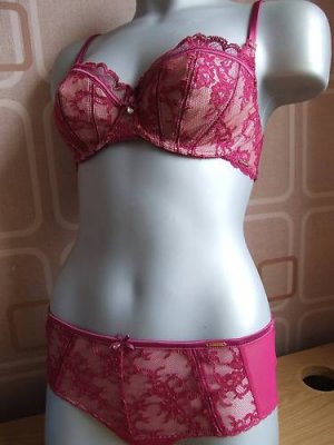 size 8 m&s autograph short brief dark red lace BNWOT