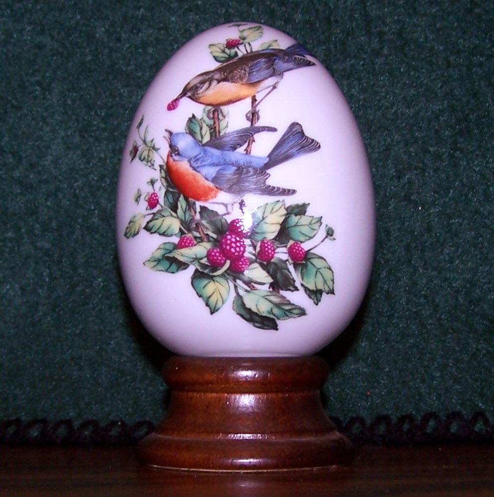 4 Avon Collectible Porcelain Eggs Bird Designs & Sayings for Each Season