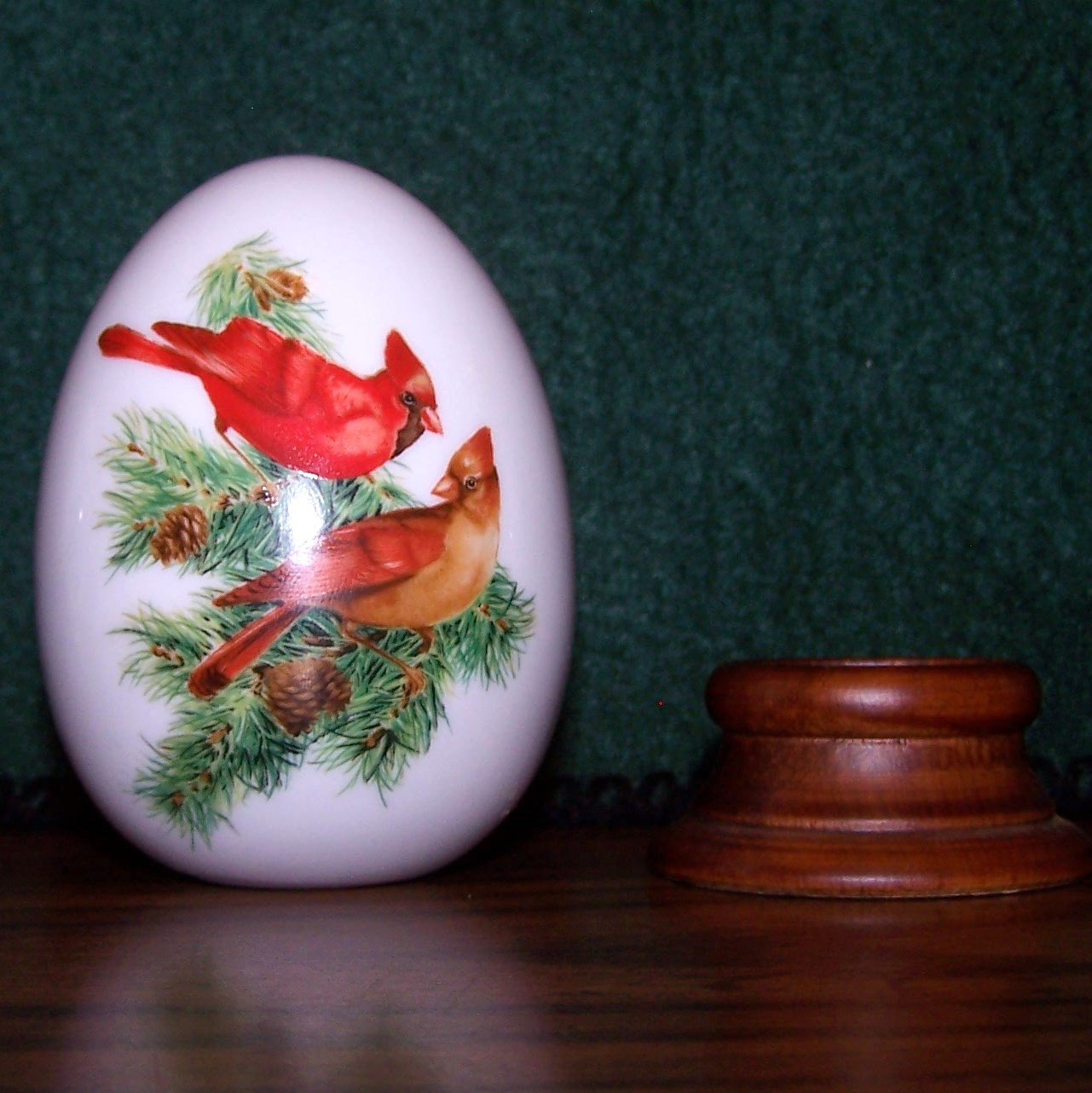 4 Avon Collectible Porcelain Eggs Bird Designs & Sayings for Each Season