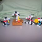 4 Sylvester Cat PVC Figures – All Different -  Cake Toppers / Toys - Warner Brothers Looney Tunes