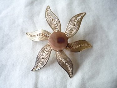 Vintage Filegree Flower pin brooch