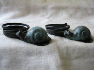 Tag metal snail candleholders