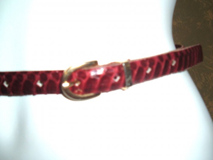 Vintage Geoffrey Beene Skinny Maroon Snakeskin Belt 28